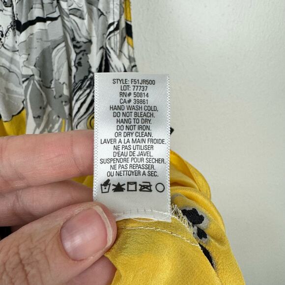 T Tahari Yellow & Black Floral Print 100% Silk Sleeveless Halter Neck Blouse - Picture 9 of 9